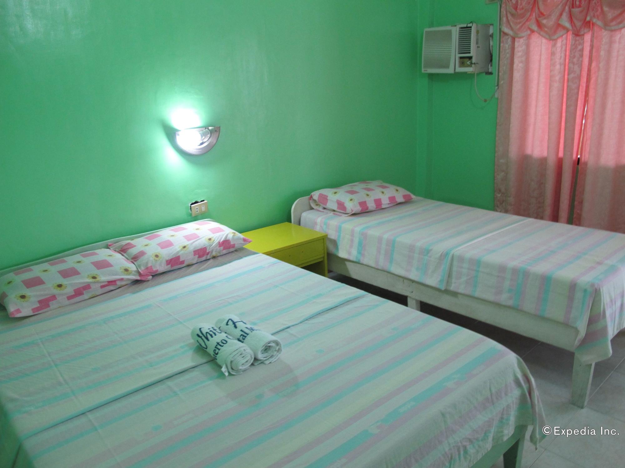 White Beach Hotel Puerto Galera Powered By Cocotel Exteriér fotografie